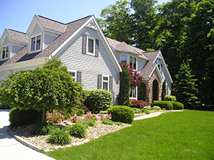 Landscapers and Lawncare Services in Newton, IA
